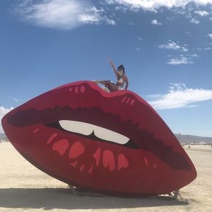 Meet your Posher, Mimi